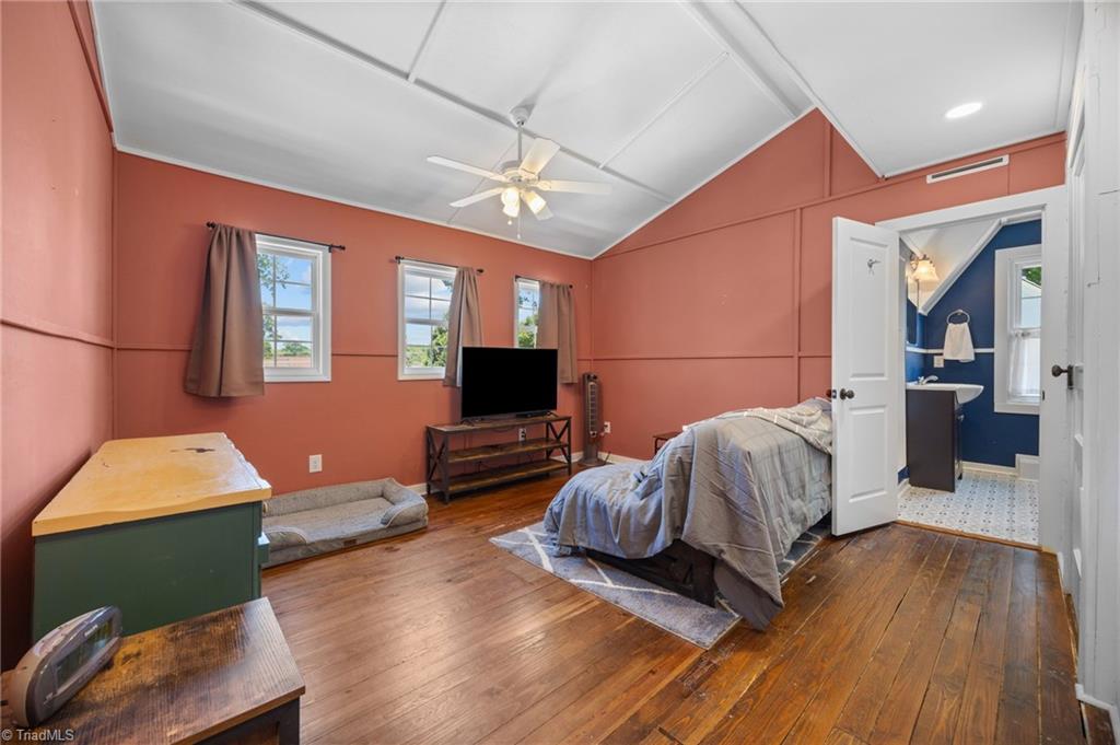 638 Colonial Drive Property Photo 33