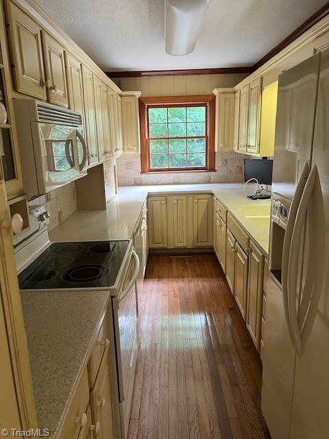 2 Echoview Circle Property Photo 4