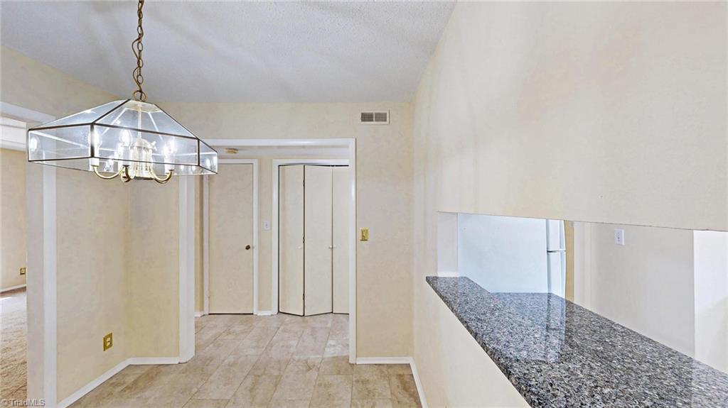 2214 Shadow Valley Road Property Photo 8