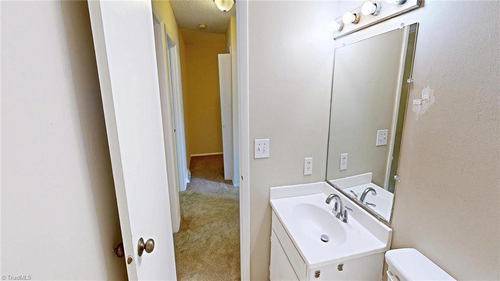 2214 Shadow Valley Road Property Photo 19