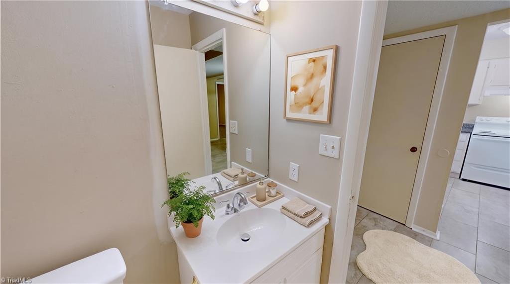 2214 Shadow Valley Road Property Photo 23