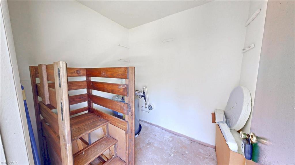 2214 Shadow Valley Road Property Photo 32
