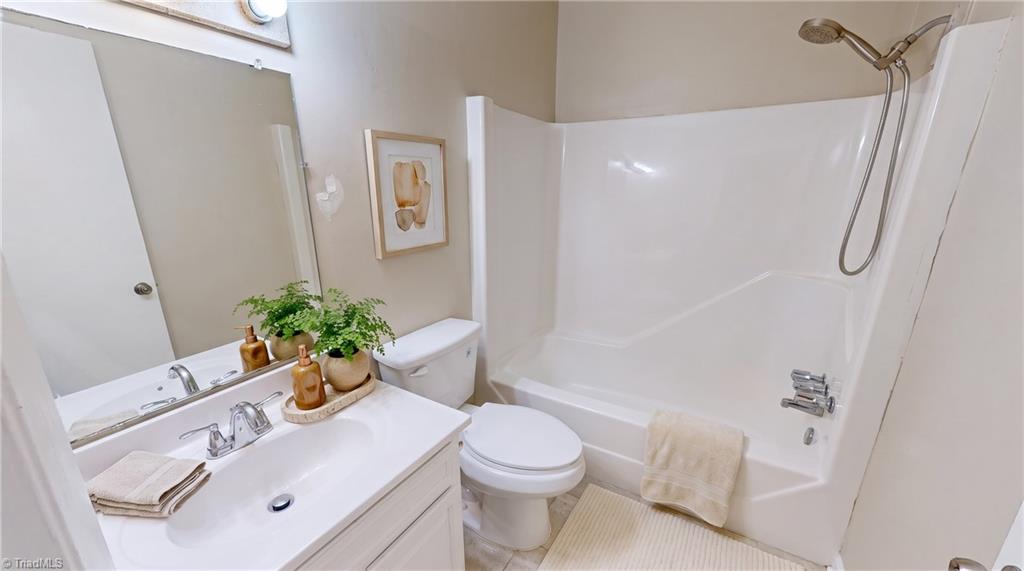 2214 Shadow Valley Road Property Photo 33