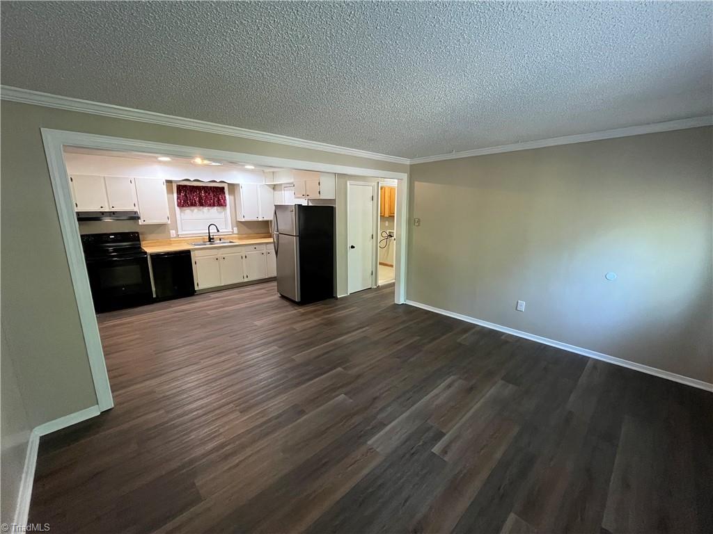 2890 Beta Street Property Photo 9