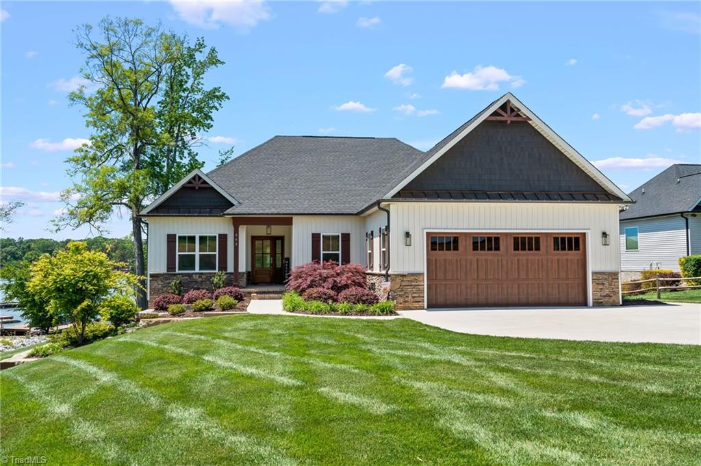 383 Rolling Road Property Photo 2