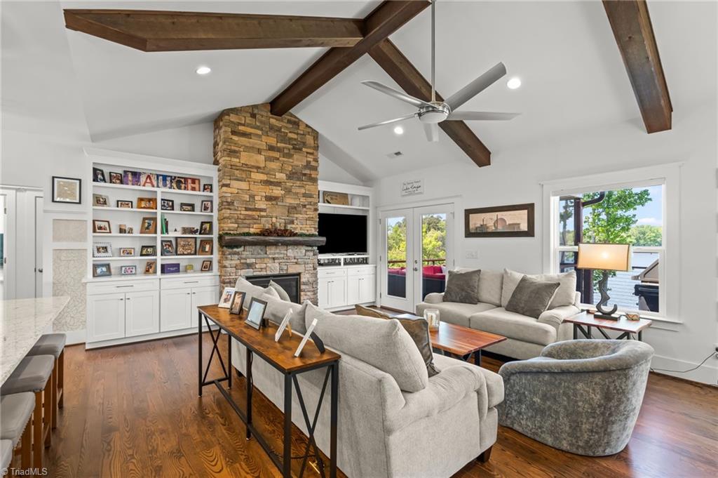 383 Rolling Road Property Photo 13