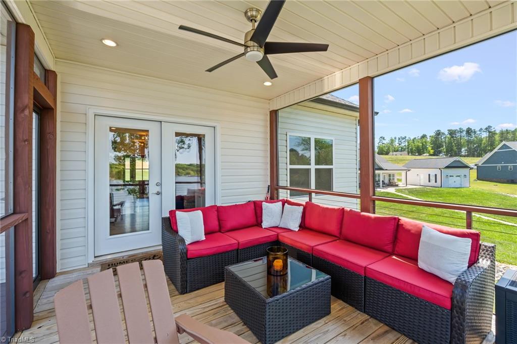 383 Rolling Road Property Photo 31