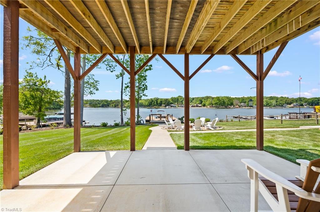 383 Rolling Road Property Photo 39