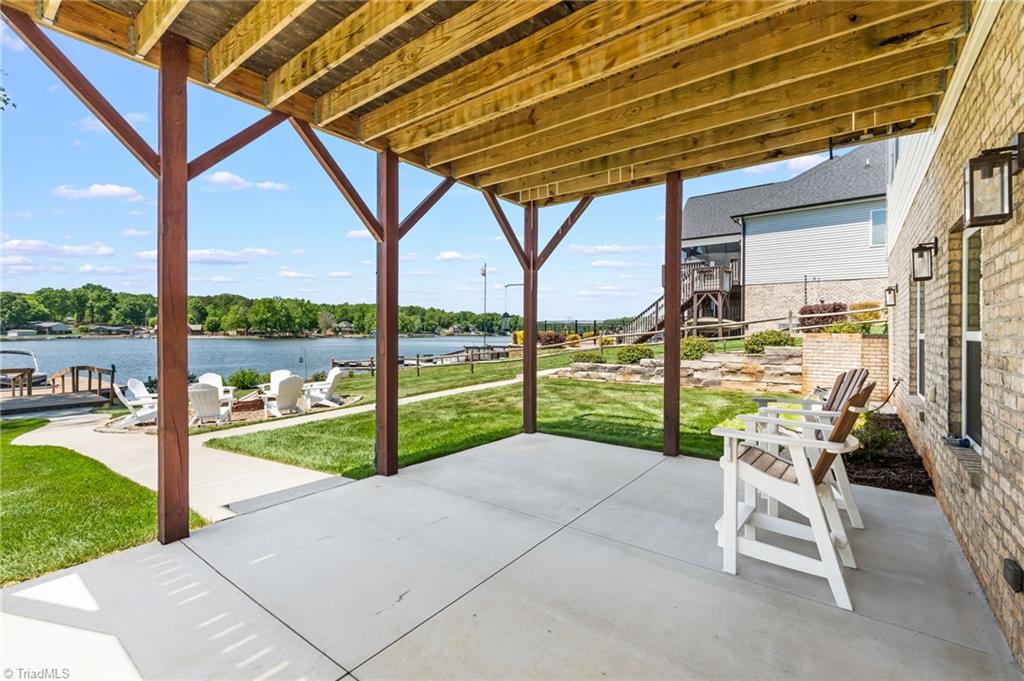 383 Rolling Road Property Photo 40