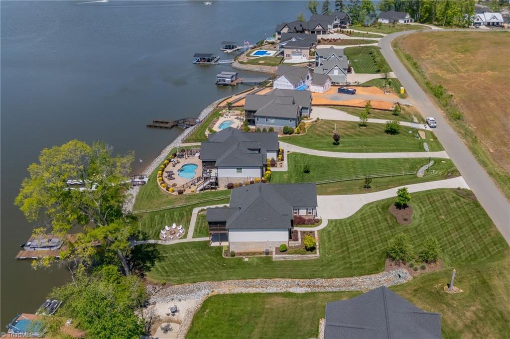 383 Rolling Road Property Photo 44