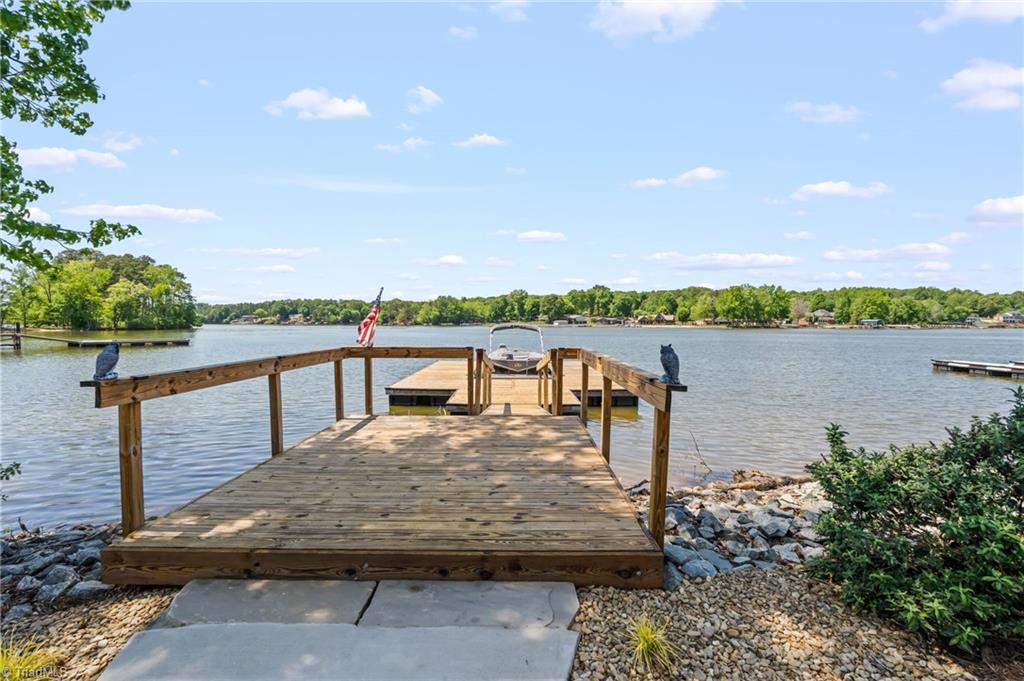 383 Rolling Road Property Photo 47