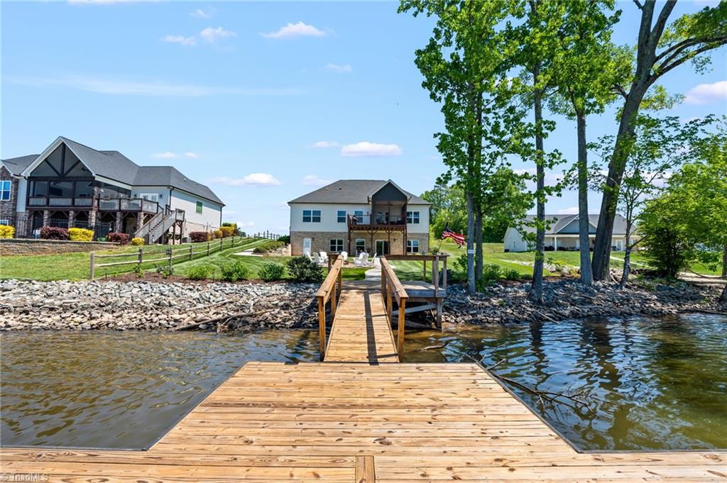 383 Rolling Road Property Photo 48