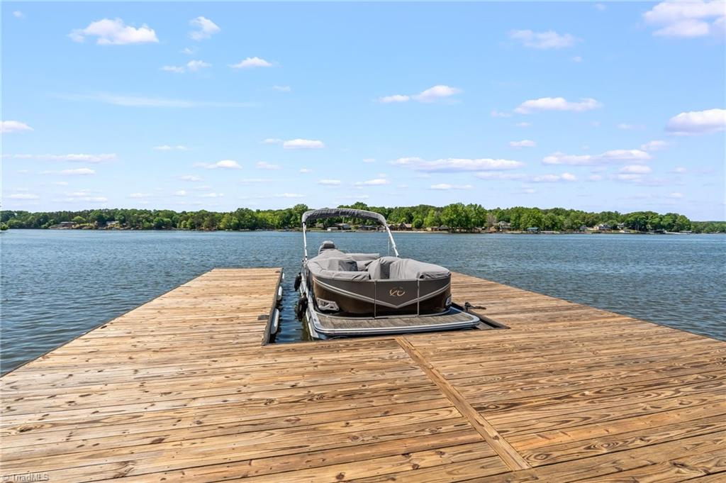 383 Rolling Road Property Photo 49