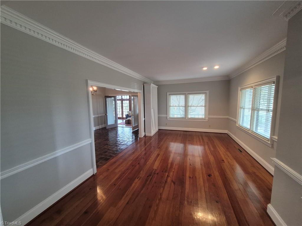 300 Cottonstone Lane Property Photo 15