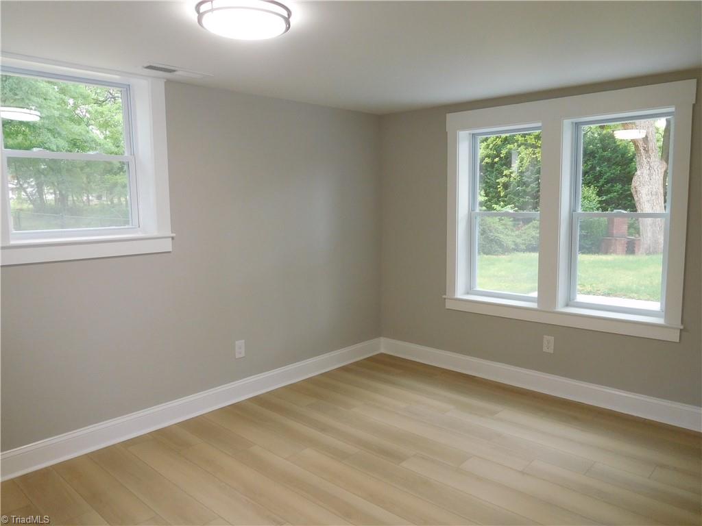 1314 Ebert Street Property Photo 32