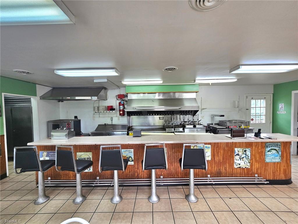 6463 Westfield Road Property Photo 4