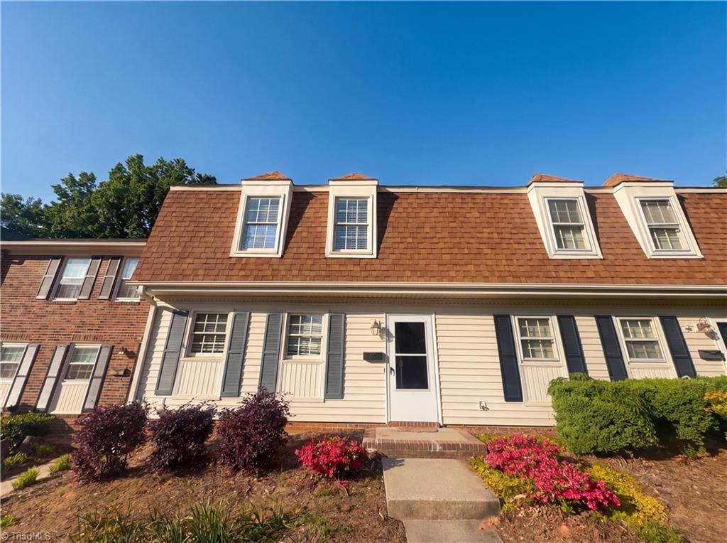 3229 Regents Park Lane # D Property Photo 1