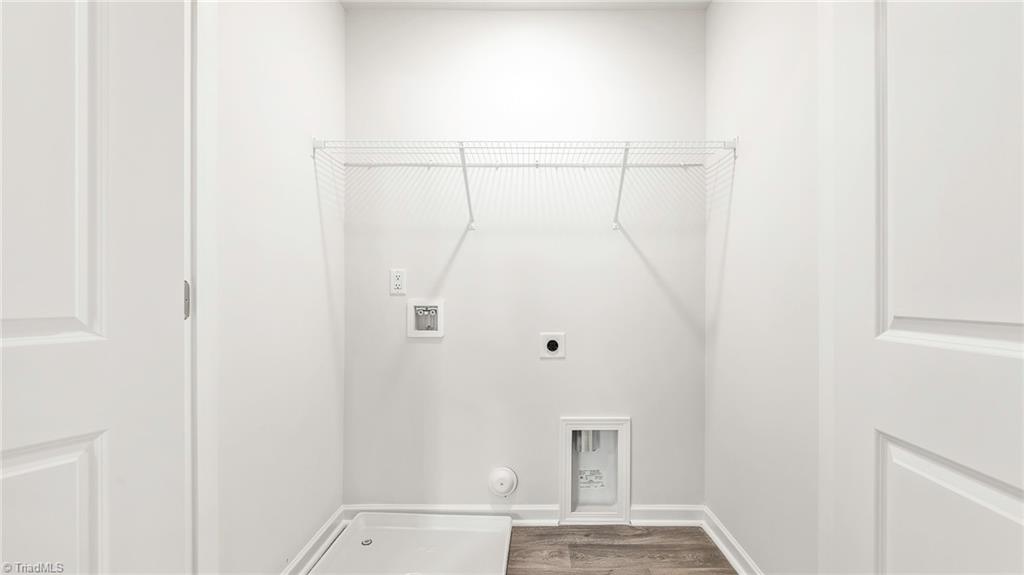1618 Komondor Trail Property Photo 11