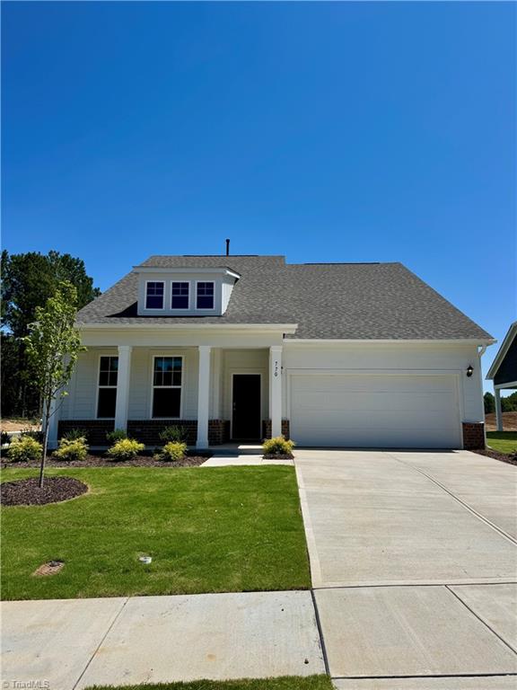770 Circle Drive Property Photo 1