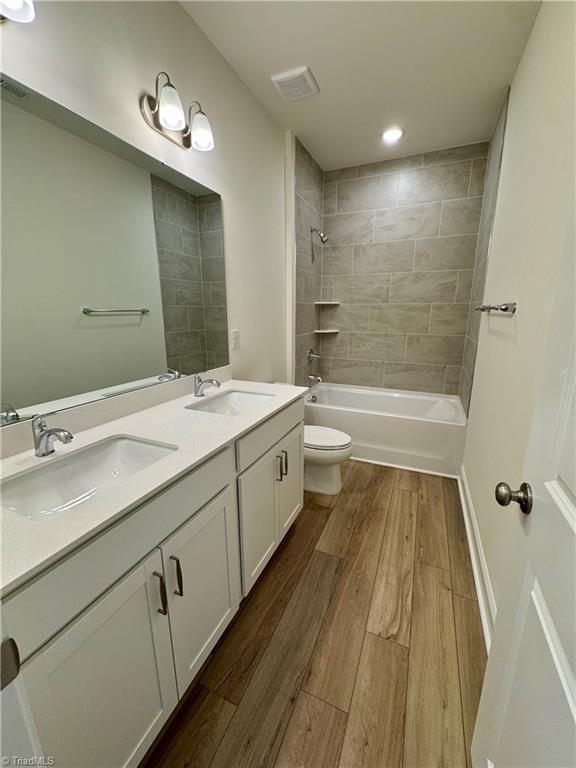 770 Circle Drive Property Photo 6