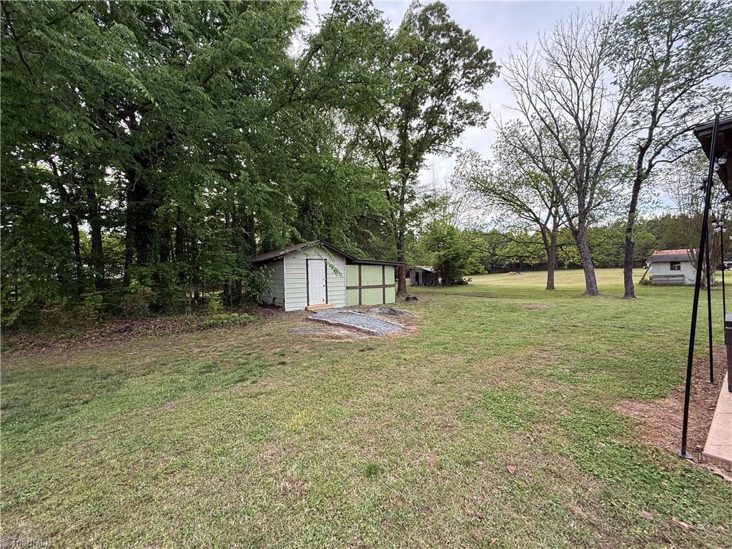 136 Fuller Mill Road S Property Photo 32