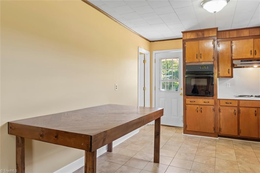 861 Creed Road Property Photo 6