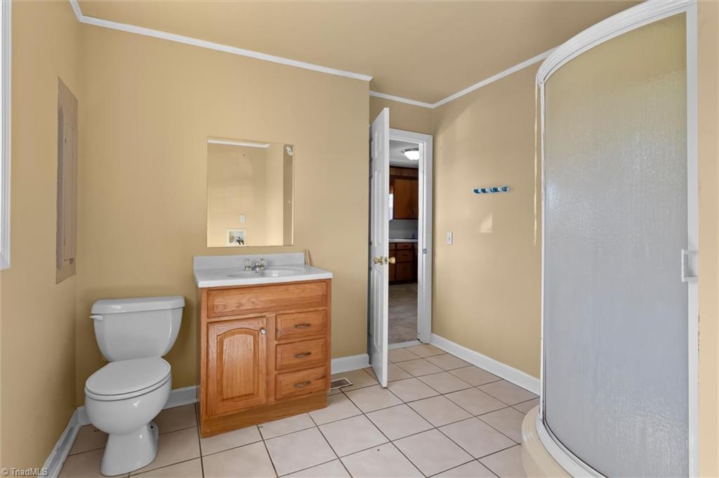 861 Creed Road Property Photo 15