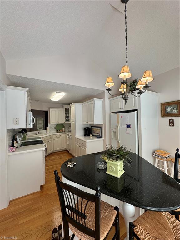 136 Valleybrook Drive Property Photo 23