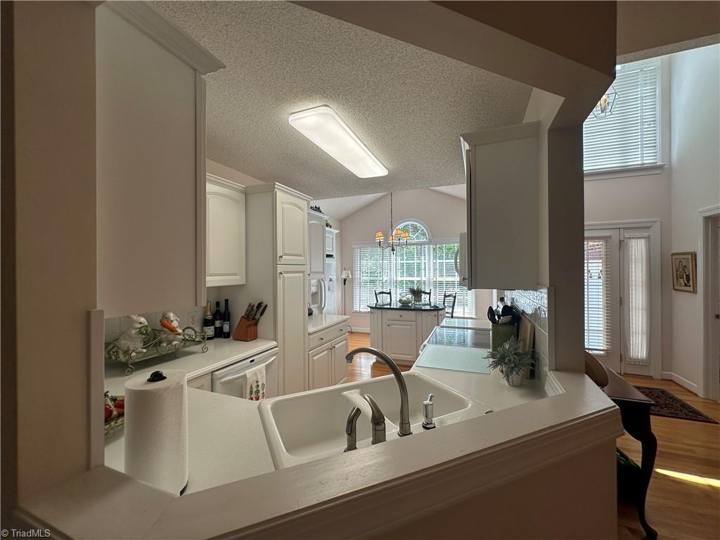136 Valleybrook Drive Property Photo 25