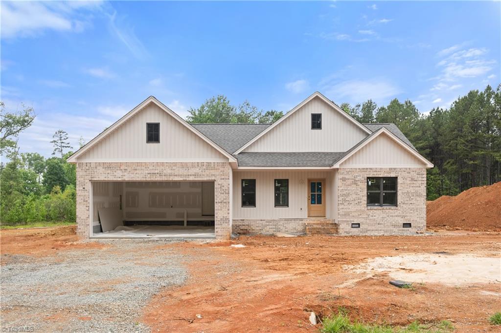 434 Potters Landing Property Photo 1