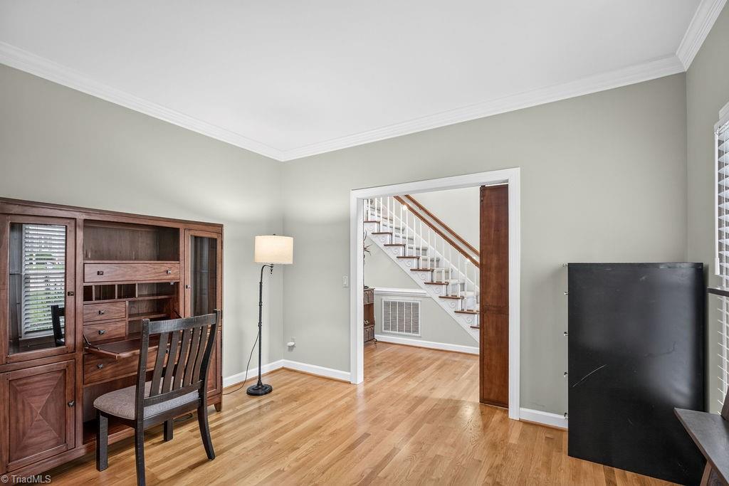 2700 Red Gate Court Property Photo 4