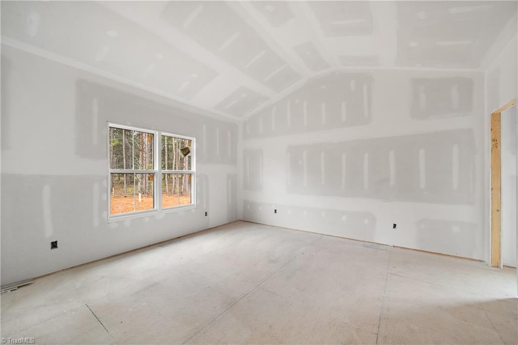410 Potters Landing Property Photo 9