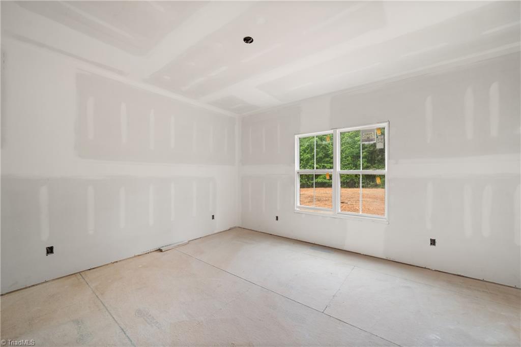 410 Potters Landing Property Photo 13