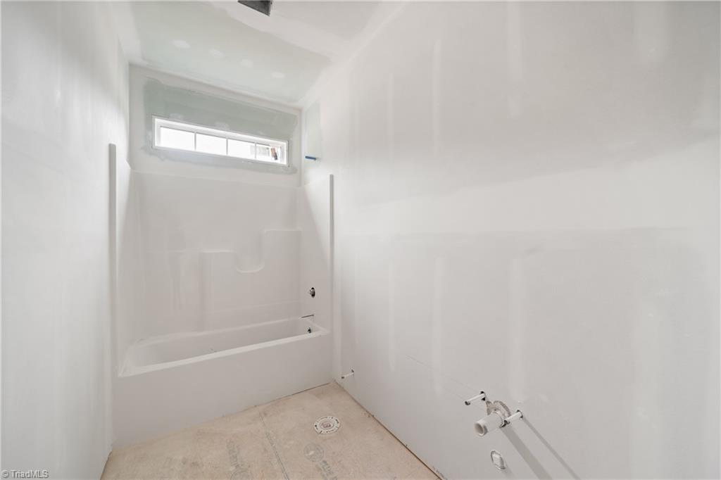 410 Potters Landing Property Photo 15