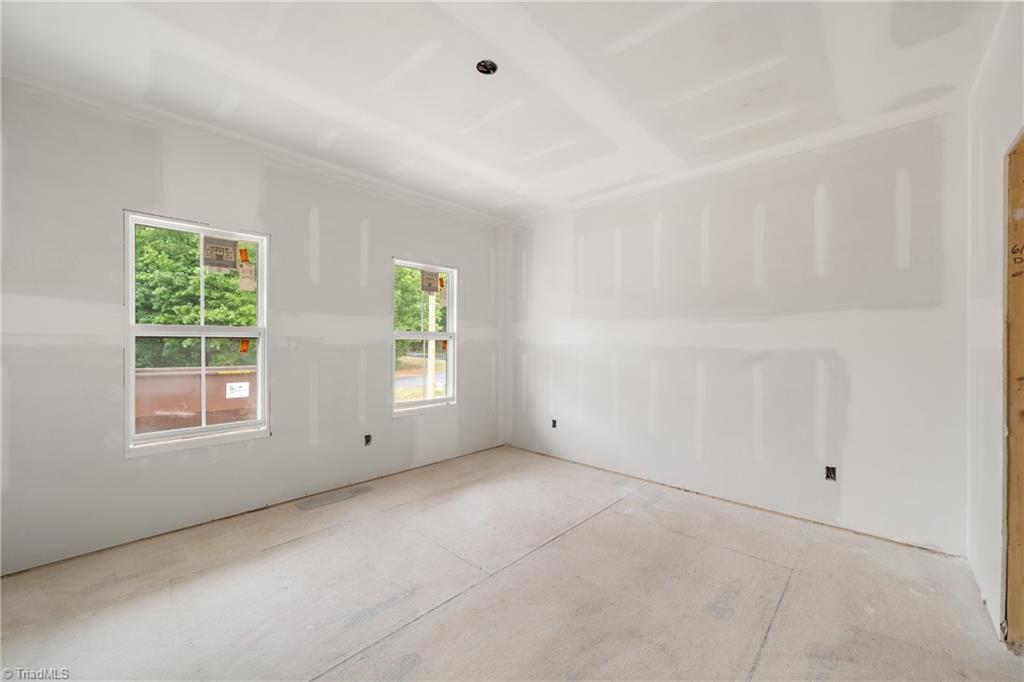 410 Potters Landing Property Photo 16