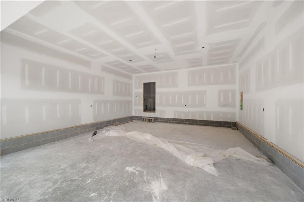 410 Potters Landing Property Photo 19