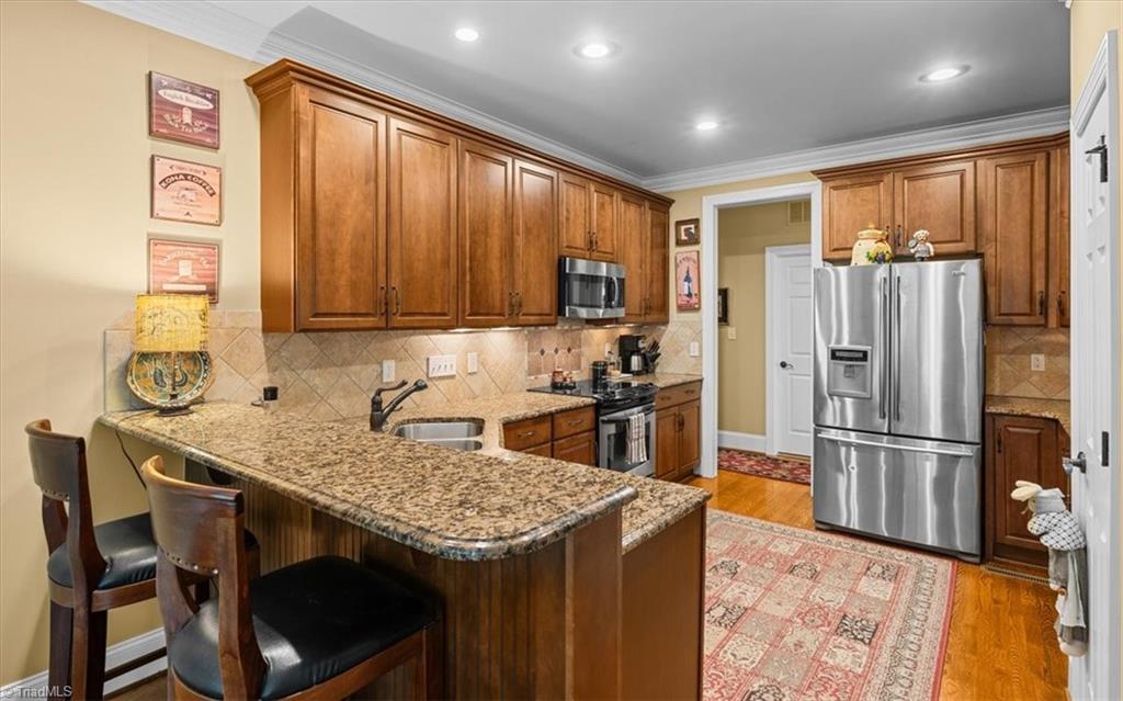 36 Willett Way Property Photo 9