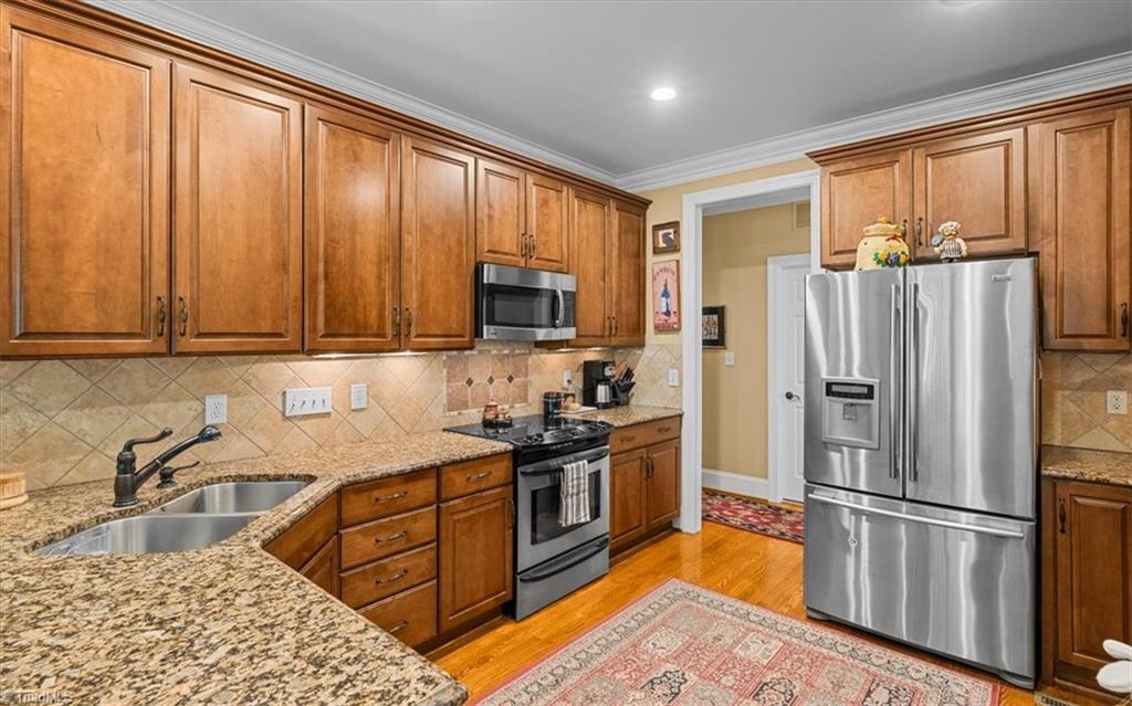 36 Willett Way Property Photo 10