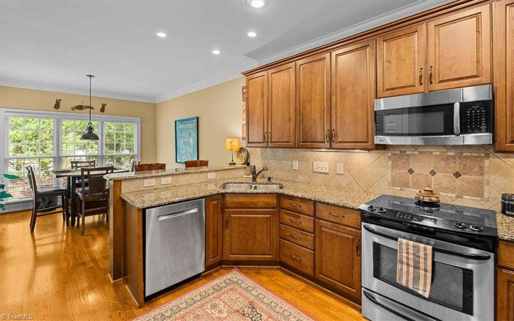 36 Willett Way Property Photo 11