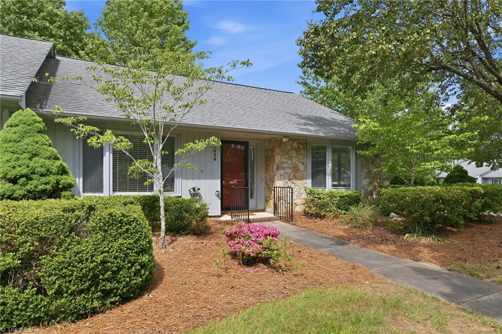 2609 Spring Bridge Circle Property Photo