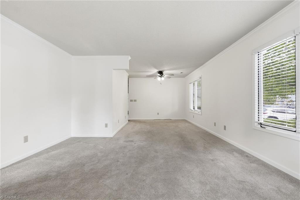 2609 Spring Bridge Circle Property Photo 7