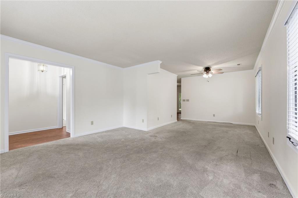 2609 Spring Bridge Circle Property Photo 8