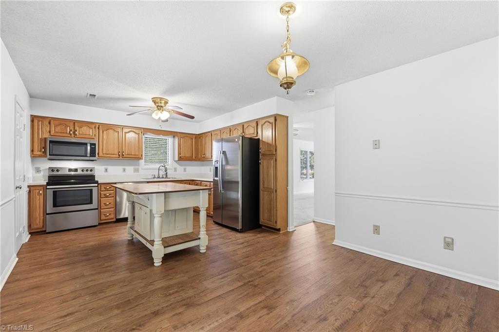 2609 Spring Bridge Circle Property Photo 18