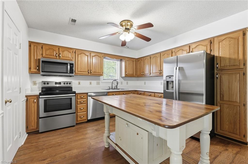 2609 Spring Bridge Circle Property Photo 19