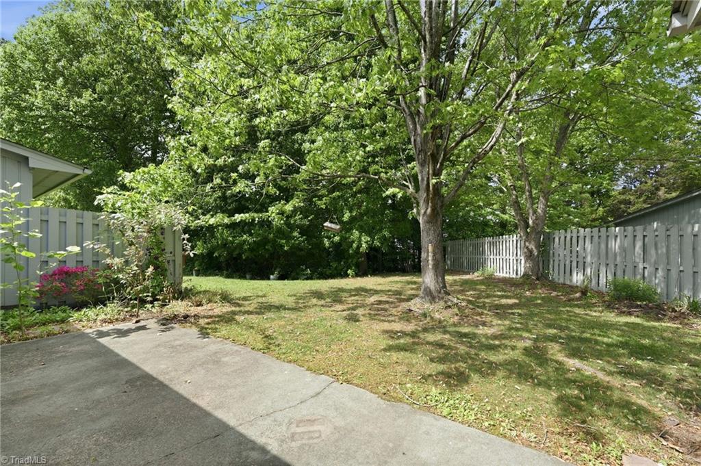 2609 Spring Bridge Circle Property Photo 23