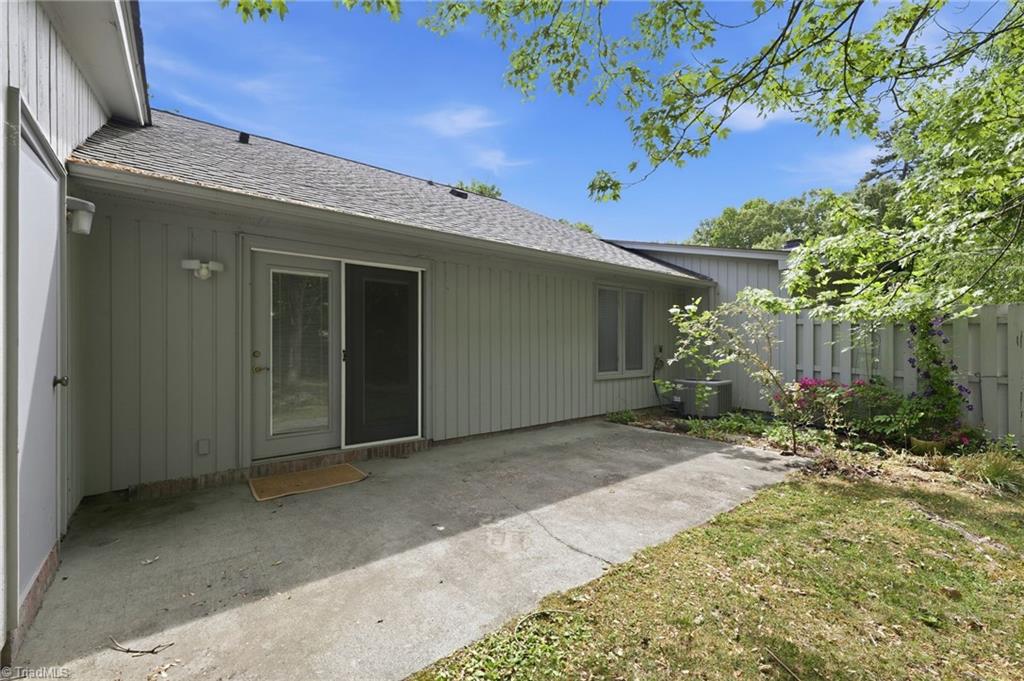 2609 Spring Bridge Circle Property Photo 27