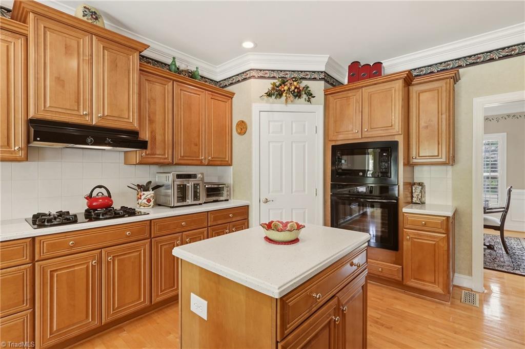 3569 Burnley Drive Property Photo 14