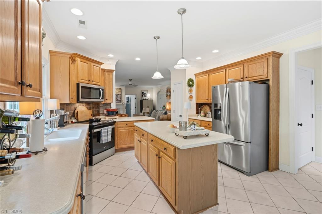 4221 Pennfield Way Property Photo 14