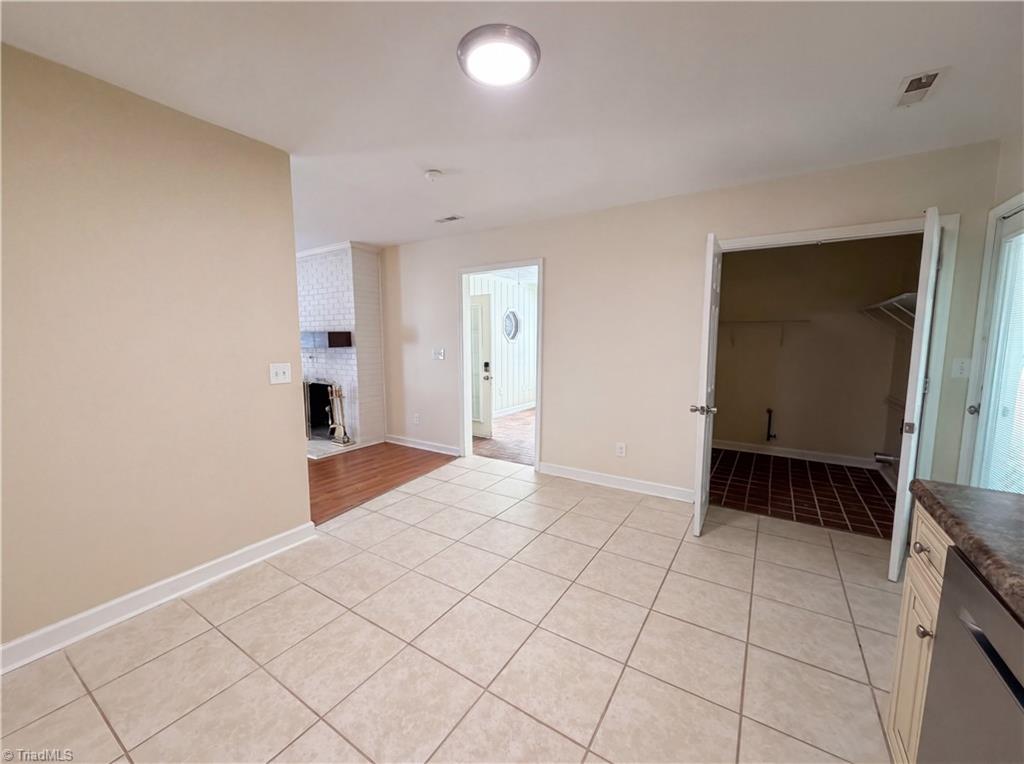 2815 Midpines Drive Property Photo 7