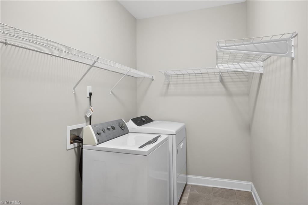 3407 Amber Meadows Road Property Photo 14